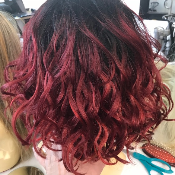 Short Curly middle Part ombré wig - Picture 5 of 8